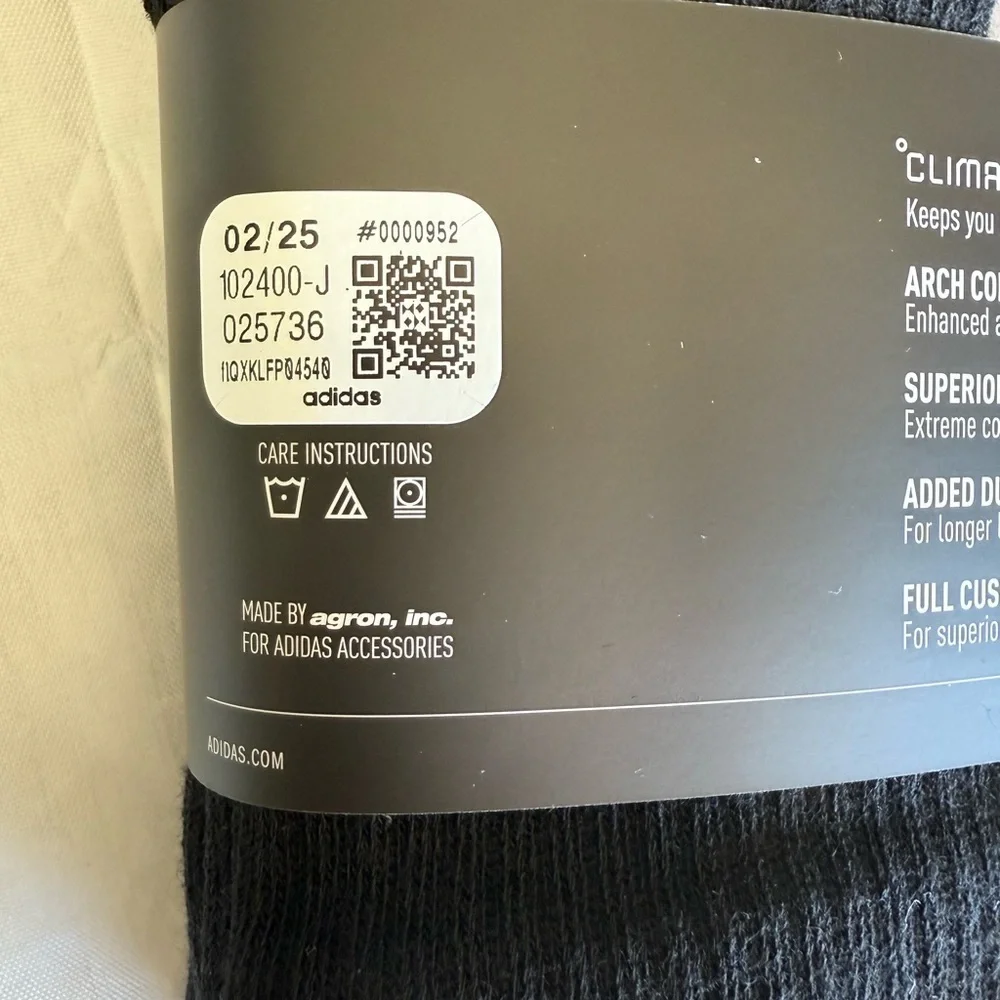 Adidas mens Athletic Cushioned Crew Socks With (6-pair)- Black and White